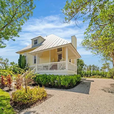 Villa Gone Coastal